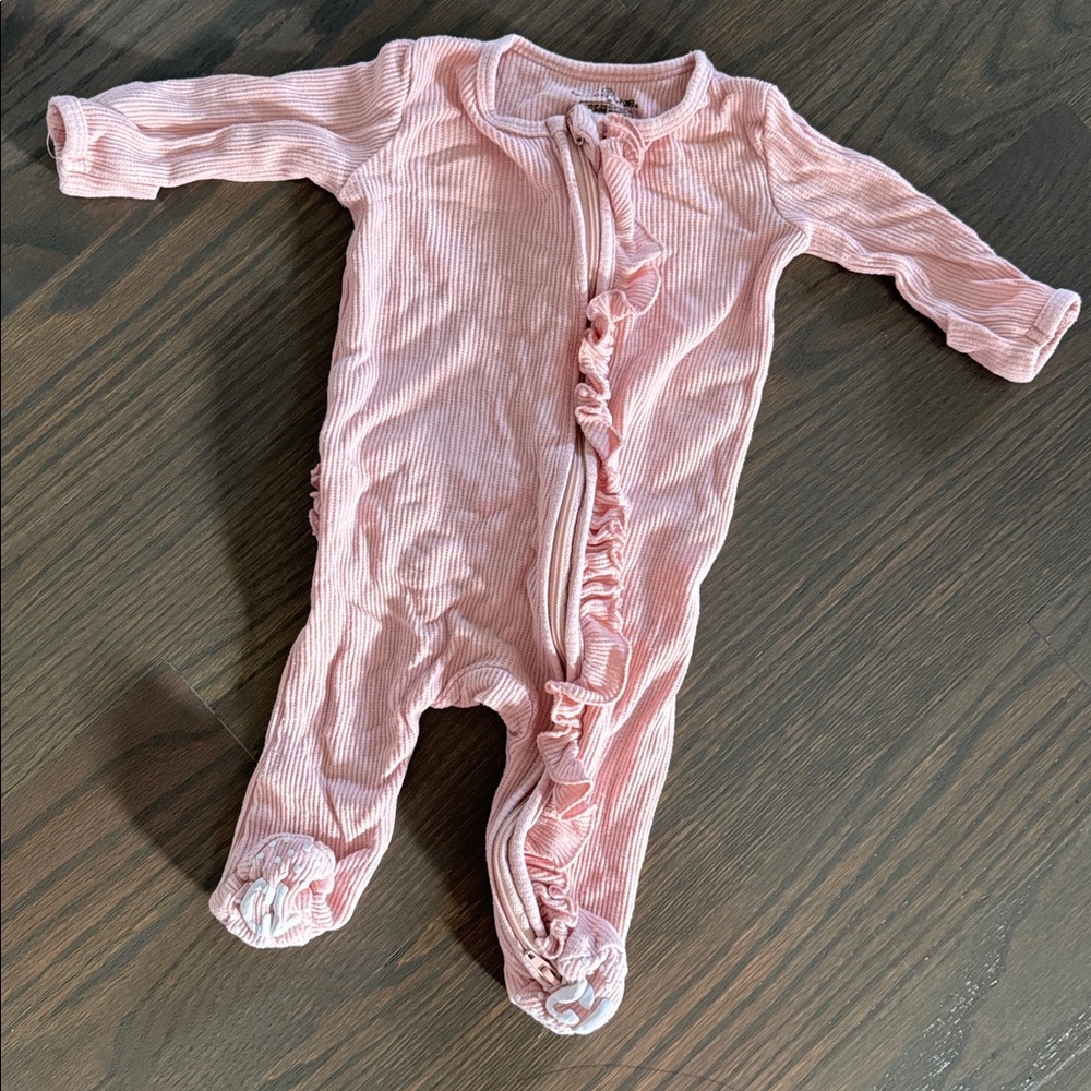 Caden Lane Pink Bamboo Waffle Ruffle Footie Sleeper NB